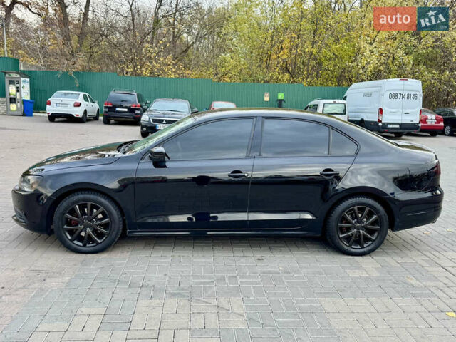 Черный Фольксваген Джетта, объемом двигателя 1.8 л и пробегом 220 тыс. км за 8500 $, фото 25 на Automoto.ua