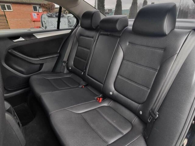 Чорний Фольксваген Джетта, об'ємом двигуна 1.8 л та пробігом 158 тис. км за 8699 $, фото 14 на Automoto.ua