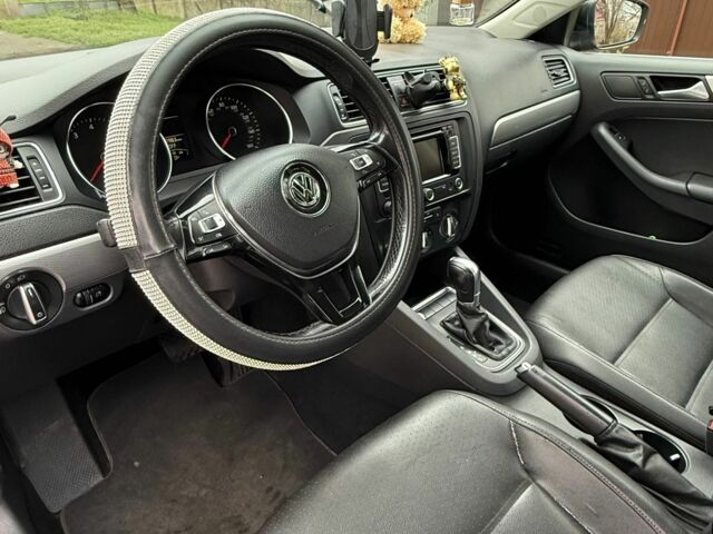 Черный Фольксваген Джетта, объемом двигателя 1.8 л и пробегом 150 тыс. км за 9999 $, фото 7 на Automoto.ua