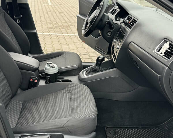 Черный Фольксваген Джетта, объемом двигателя 1.98 л и пробегом 192 тыс. км за 6200 $, фото 38 на Automoto.ua