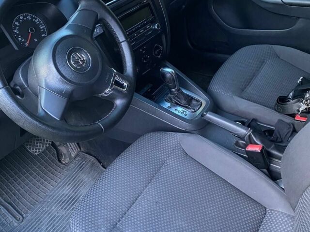 Черный Фольксваген Джетта, объемом двигателя 2 л и пробегом 200 тыс. км за 7500 $, фото 4 на Automoto.ua