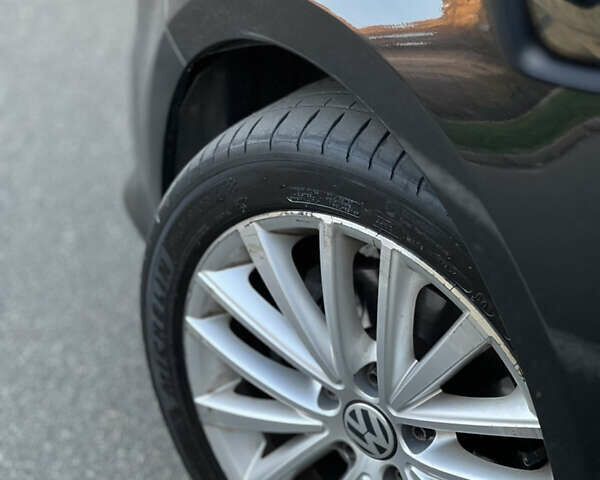 Черный Фольксваген Джетта, объемом двигателя 1.8 л и пробегом 177 тыс. км за 9990 $, фото 24 на Automoto.ua