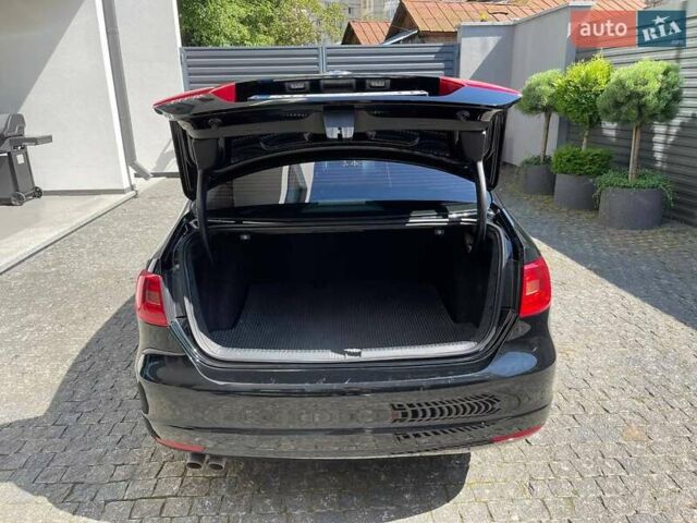 Черный Фольксваген Джетта, объемом двигателя 1.98 л и пробегом 231 тыс. км за 8500 $, фото 4 на Automoto.ua