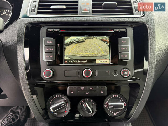 Чорний Фольксваген Джетта, об'ємом двигуна 1.8 л та пробігом 165 тис. км за 10999 $, фото 19 на Automoto.ua