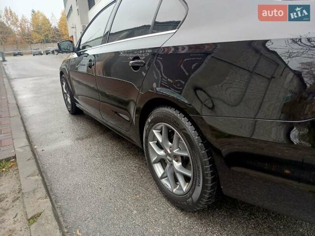 Черный Фольксваген Джетта, объемом двигателя 1.8 л и пробегом 157 тыс. км за 11999 $, фото 3 на Automoto.ua