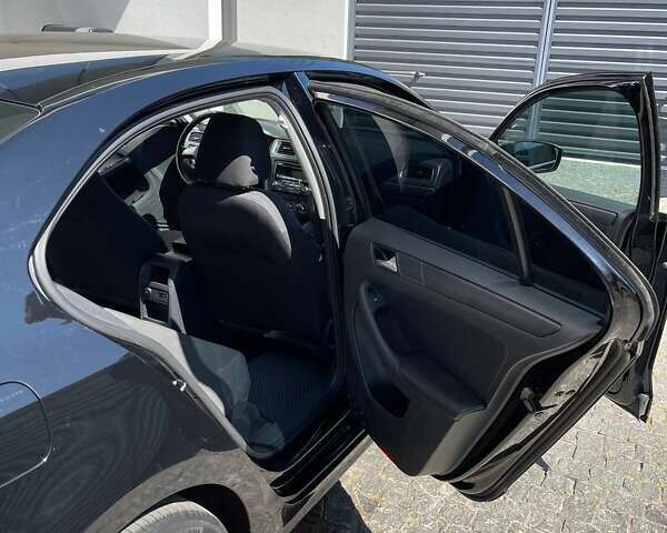 Черный Фольксваген Джетта, объемом двигателя 1.98 л и пробегом 231 тыс. км за 8500 $, фото 1 на Automoto.ua