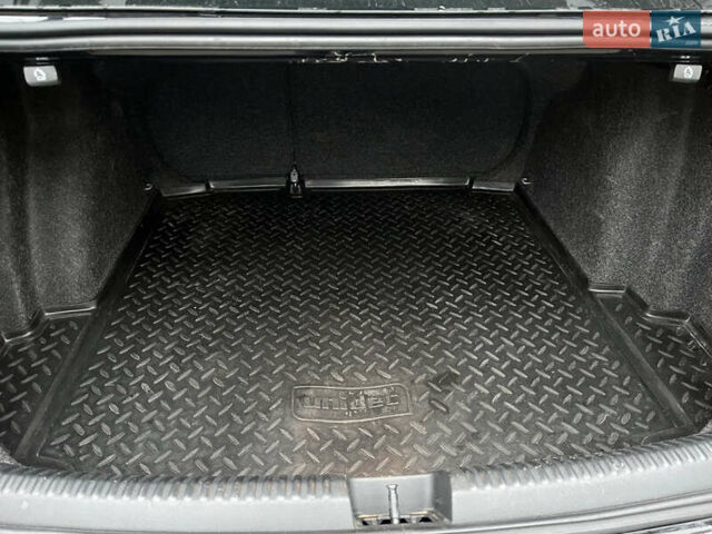 Черный Фольксваген Джетта, объемом двигателя 1.98 л и пробегом 145 тыс. км за 9400 $, фото 25 на Automoto.ua