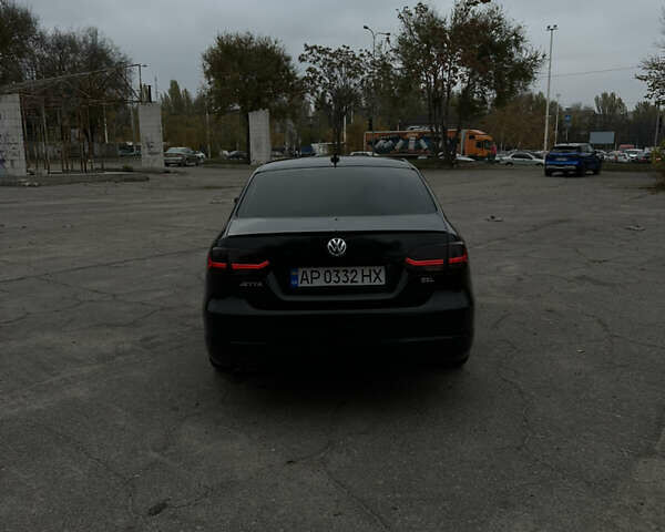 Черный Фольксваген Джетта, объемом двигателя 1.8 л и пробегом 120 тыс. км за 12500 $, фото 2 на Automoto.ua