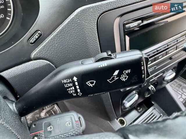 Черный Фольксваген Джетта, объемом двигателя 1.8 л и пробегом 220 тыс. км за 8500 $, фото 14 на Automoto.ua