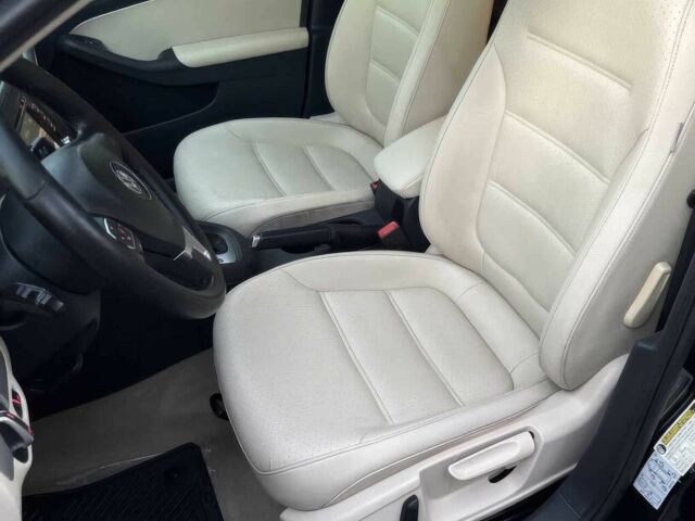 Черный Фольксваген Джетта, объемом двигателя 1.8 л и пробегом 86 тыс. км за 7000 $, фото 11 на Automoto.ua