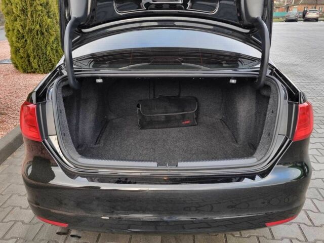 Чорний Фольксваген Джетта, об'ємом двигуна 1.8 л та пробігом 158 тис. км за 8699 $, фото 12 на Automoto.ua