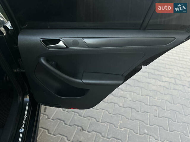 Чорний Фольксваген Джетта, об'ємом двигуна 2 л та пробігом 182 тис. км за 7700 $, фото 25 на Automoto.ua