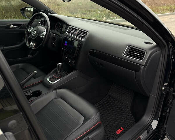 Черный Фольксваген Джетта, объемом двигателя 2 л и пробегом 146 тыс. км за 12700 $, фото 15 на Automoto.ua