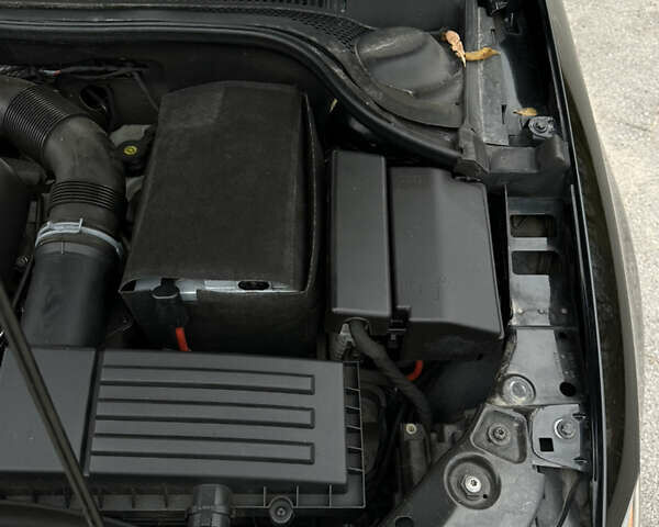 Черный Фольксваген Джетта, объемом двигателя 1.8 л и пробегом 120 тыс. км за 12500 $, фото 5 на Automoto.ua