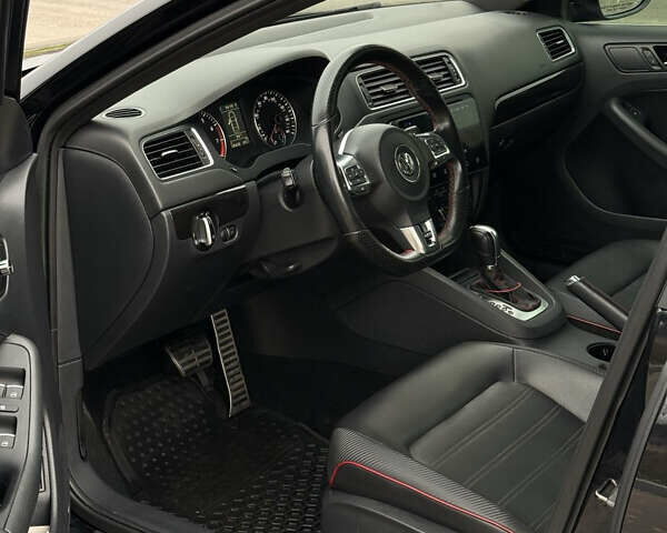 Черный Фольксваген Джетта, объемом двигателя 2 л и пробегом 146 тыс. км за 12700 $, фото 3 на Automoto.ua