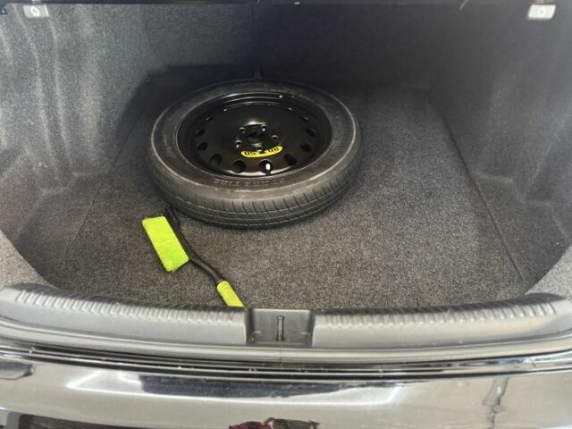 Чорний Фольксваген Джетта, об'ємом двигуна 2 л та пробігом 183 тис. км за 9200 $, фото 15 на Automoto.ua