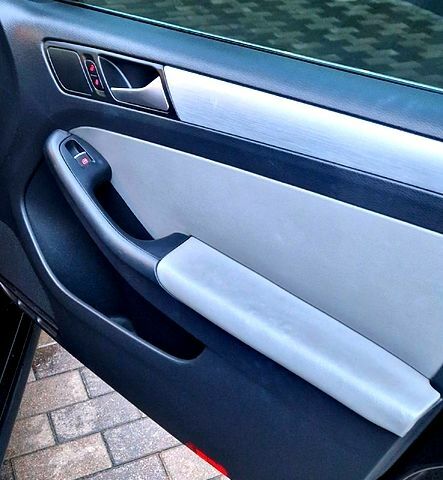 Чорний Фольксваген Джетта, об'ємом двигуна 1.4 л та пробігом 241 тис. км за 8599 $, фото 4 на Automoto.ua