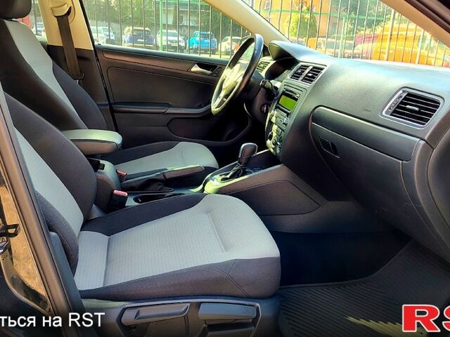 Черный Фольксваген Джетта, объемом двигателя 2 л и пробегом 198 тыс. км за 7199 $, фото 13 на Automoto.ua