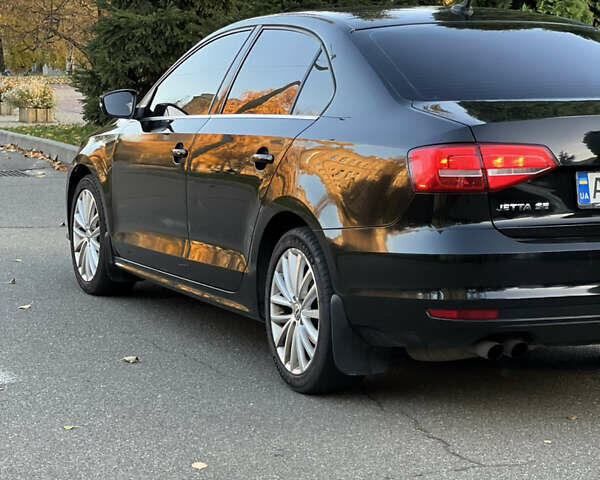 Черный Фольксваген Джетта, объемом двигателя 1.8 л и пробегом 177 тыс. км за 9990 $, фото 7 на Automoto.ua