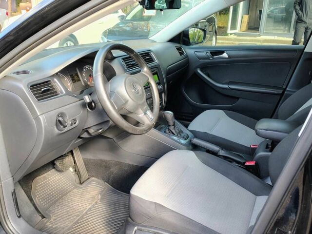 Черный Фольксваген Джетта, объемом двигателя 2 л и пробегом 198 тыс. км за 7299 $, фото 10 на Automoto.ua