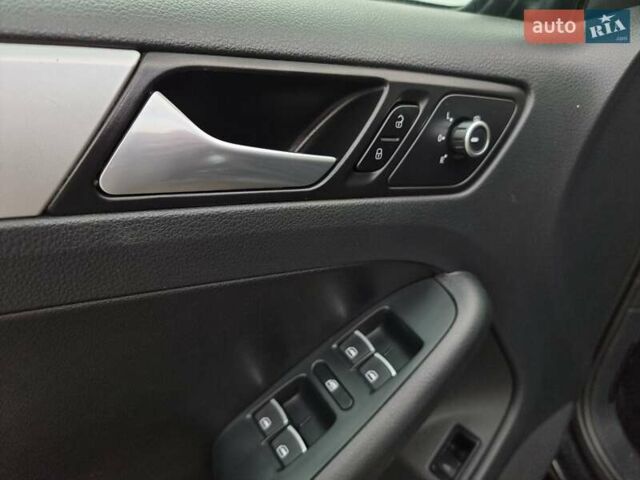 Чорний Фольксваген Джетта, об'ємом двигуна 1.8 л та пробігом 158 тис. км за 8699 $, фото 37 на Automoto.ua