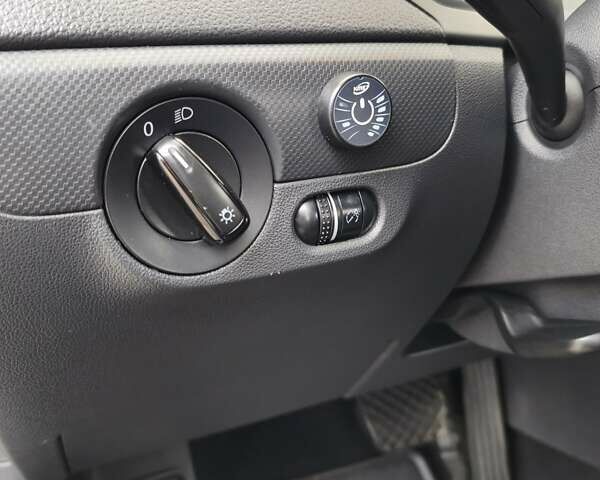 Черный Фольксваген Джетта, объемом двигателя 2 л и пробегом 223 тыс. км за 8600 $, фото 32 на Automoto.ua