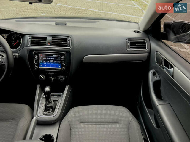 Чорний Фольксваген Джетта, об'ємом двигуна 1.8 л та пробігом 200 тис. км за 8400 $, фото 17 на Automoto.ua