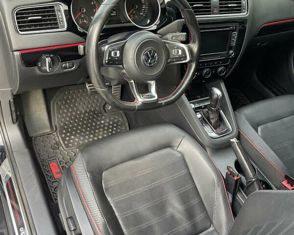 Черный Фольксваген Джетта, объемом двигателя 2 л и пробегом 123 тыс. км за 12600 $, фото 15 на Automoto.ua