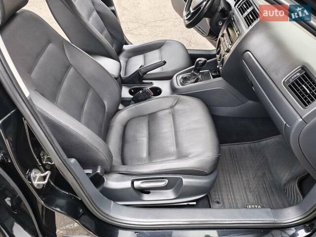 Черный Фольксваген Джетта, объемом двигателя 2 л и пробегом 223 тыс. км за 8600 $, фото 25 на Automoto.ua