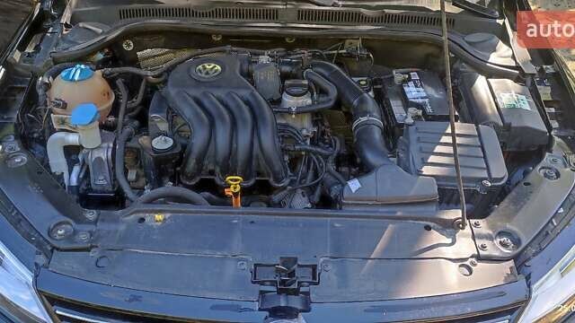 Черный Фольксваген Джетта, объемом двигателя 1.98 л и пробегом 133 тыс. км за 9400 $, фото 7 на Automoto.ua