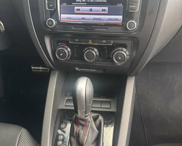 Черный Фольксваген Джетта, объемом двигателя 2 л и пробегом 190 тыс. км за 11700 $, фото 26 на Automoto.ua