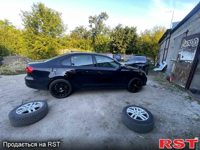 Черный Фольксваген Джетта, объемом двигателя 2 л и пробегом 150 тыс. км за 10000 $, фото 3 на Automoto.ua