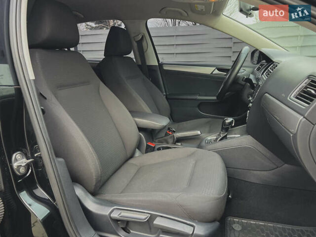 Чорний Фольксваген Джетта, об'ємом двигуна 1.8 л та пробігом 200 тис. км за 8400 $, фото 31 на Automoto.ua