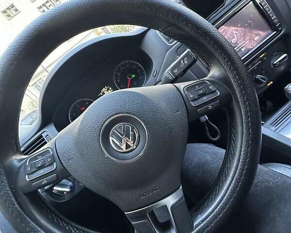 Черный Фольксваген Джетта, объемом двигателя 1.9 л и пробегом 180 тыс. км за 10800 $, фото 5 на Automoto.ua