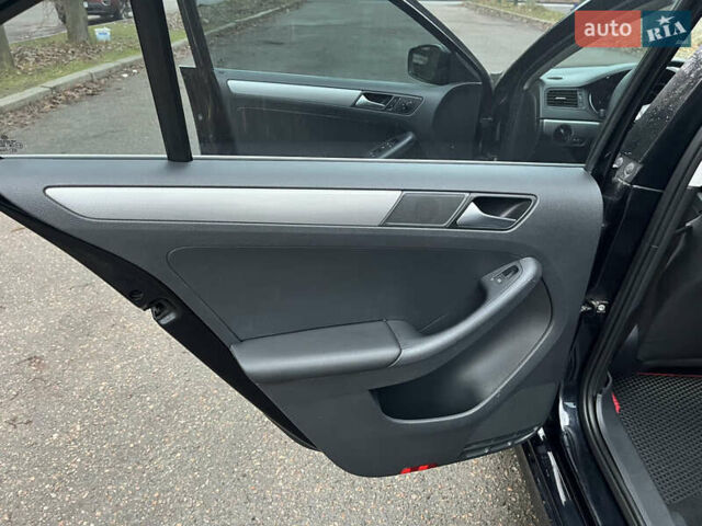 Черный Фольксваген Джетта, объемом двигателя 1.98 л и пробегом 145 тыс. км за 9400 $, фото 12 на Automoto.ua