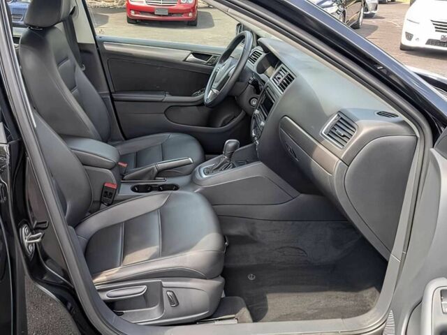 Чорний Фольксваген Джетта, об'ємом двигуна 2 л та пробігом 85 тис. км за 6500 $, фото 10 на Automoto.ua