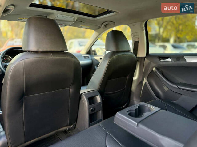 Черный Фольксваген Джетта, объемом двигателя 1.8 л и пробегом 180 тыс. км за 9599 $, фото 13 на Automoto.ua