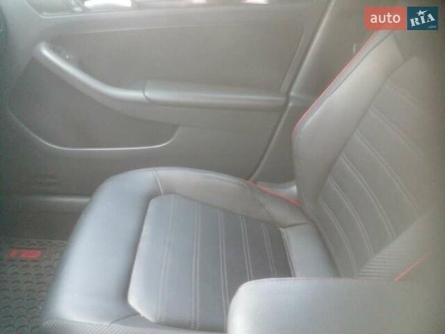 Черный Фольксваген Джетта, объемом двигателя 2 л и пробегом 171 тыс. км за 13200 $, фото 22 на Automoto.ua