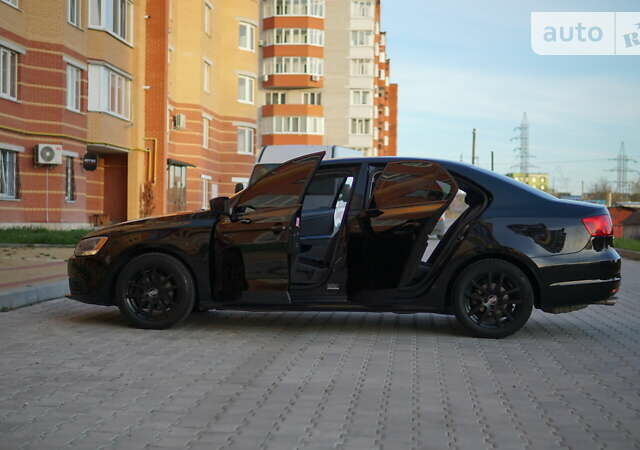 Черный Фольксваген Джетта, объемом двигателя 1.98 л и пробегом 159 тыс. км за 10000 $, фото 4 на Automoto.ua