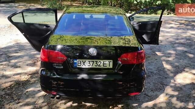 Черный Фольксваген Джетта, объемом двигателя 1.98 л и пробегом 133 тыс. км за 9400 $, фото 4 на Automoto.ua
