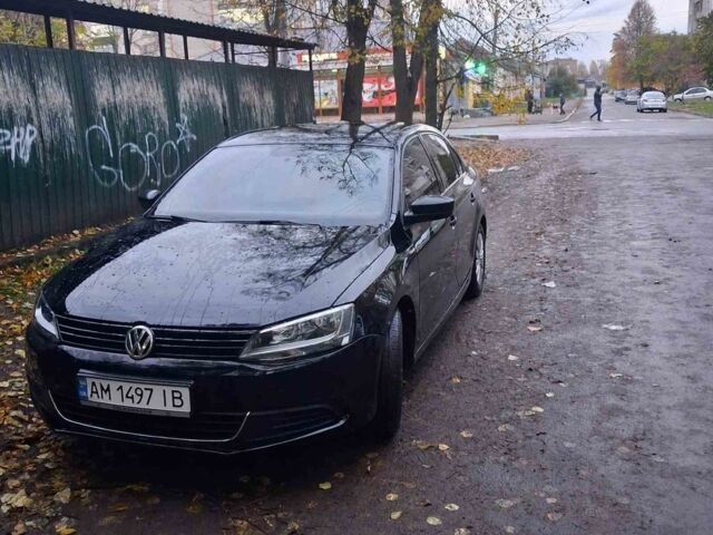 Фольксваген Джетта 2014 в Коростене на Automoto.ua Черный Фольксваген Джетта, объемом двигателя 2 л и пробегом 250 тыс. км за 8500 $, фото 1 на Automoto.ua