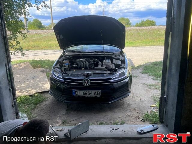 Черный Фольксваген Джетта, объемом двигателя 2 л и пробегом 150 тыс. км за 10000 $, фото 2 на Automoto.ua