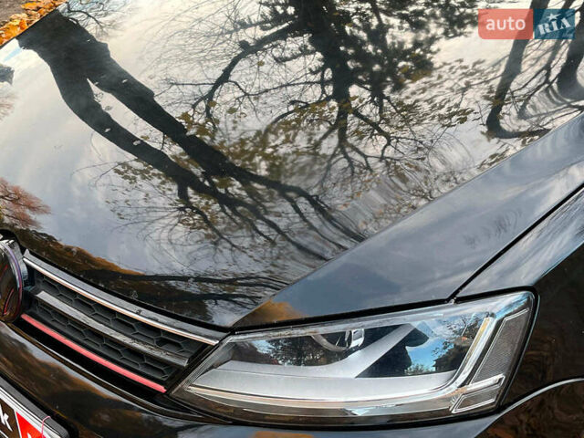 Черный Фольксваген Джетта, объемом двигателя 1.8 л и пробегом 151 тыс. км за 8490 $, фото 5 на Automoto.ua