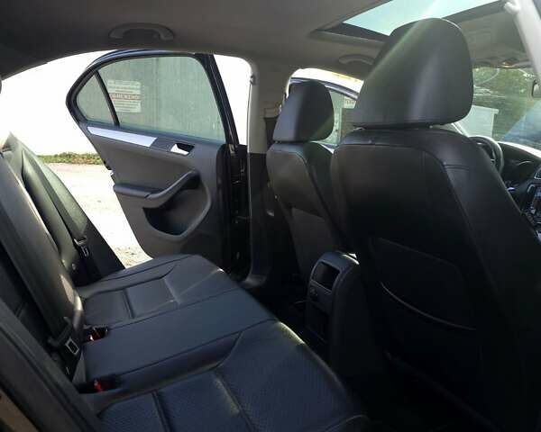 Черный Фольксваген Джетта, объемом двигателя 2 л и пробегом 194 тыс. км за 10800 $, фото 12 на Automoto.ua