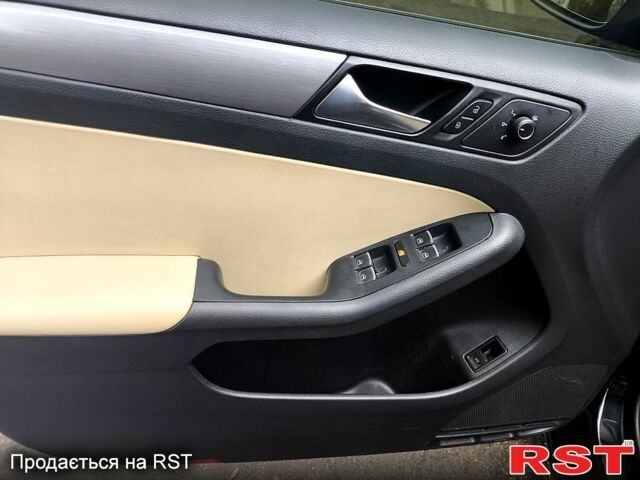 Черный Фольксваген Джетта, объемом двигателя 2 л и пробегом 270 тыс. км за 9400 $, фото 13 на Automoto.ua