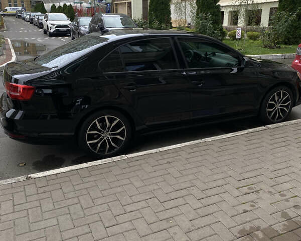 Черный Фольксваген Джетта, объемом двигателя 1.98 л и пробегом 127 тыс. км за 9300 $, фото 4 на Automoto.ua