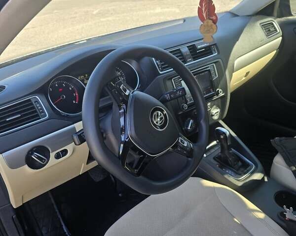 Черный Фольксваген Джетта, объемом двигателя 1.39 л и пробегом 160 тыс. км за 10600 $, фото 11 на Automoto.ua