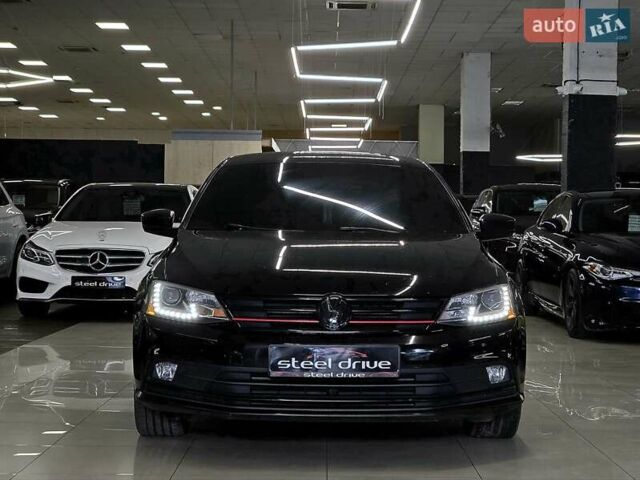 Черный Фольксваген Джетта, объемом двигателя 1.8 л и пробегом 202 тыс. км за 10999 $, фото 7 на Automoto.ua