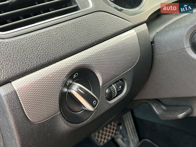 Черный Фольксваген Джетта, объемом двигателя 1.8 л и пробегом 151 тыс. км за 8490 $, фото 26 на Automoto.ua