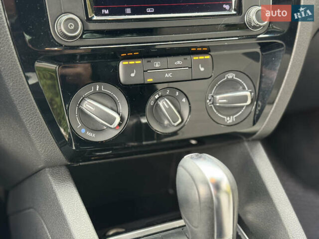 Черный Фольксваген Джетта, объемом двигателя 1.8 л и пробегом 167 тыс. км за 9500 $, фото 10 на Automoto.ua